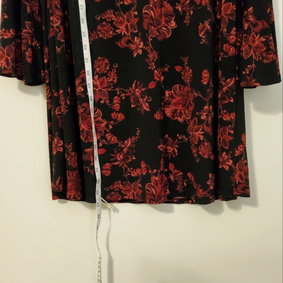 Connected Apparel Stretch Black/Burgundy/Red Long Flare Sleeve Shift Dress Sz 12 - Picture 4 of 10